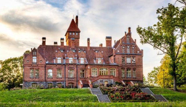 Jaunmoku pils mūsdienās